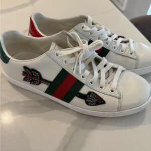 Gucci Arrow Sneakers - Women’s 37